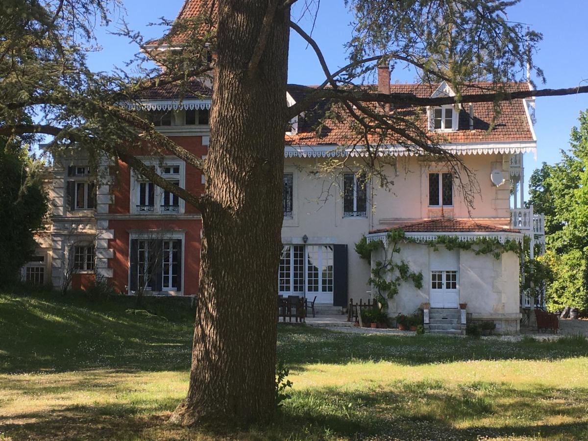 Manoir De L'Epine Bed and Breakfast Saint-Séverin Eksteriør billede